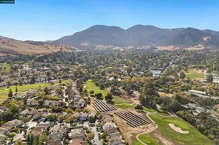 1049 Feather Cir, Clayton, CA 94517 - Photo 17