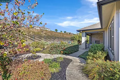 2027 Tempranillo Lane, Brentwood, CA 94513 - Photo 39