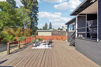3937 Bayo St, Oakland, CA 94619 - Photo 31