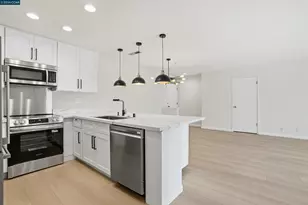 1077 Wesley Ct, Walnut Creek, CA 94597 - Photo 11