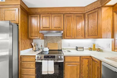 255 Hillcrest Ave, Livermore, CA 94550 - Photo 17