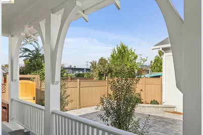 1111 Allston Way, Berkeley, CA 94702 - Photo 59