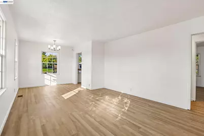 484 Phelps St, Oakland, CA 94603 - Photo 5