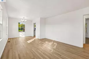 484 Phelps St, Oakland, CA 94603 - Photo 5