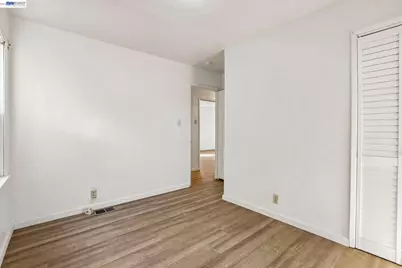 484 Phelps St, Oakland, CA 94603 - Photo 19