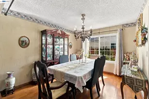 1357 Goldenlake Rd, San Jose, CA 95131 - Photo 15