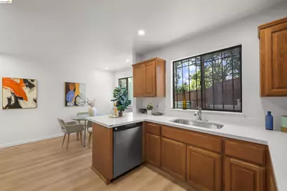 3301 82nd Ave, Oakland, CA 94605 - Photo 15