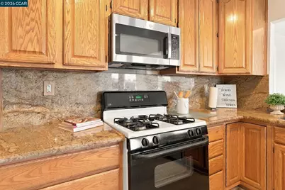 8125 Holanda Ln, Dublin, CA 94568 - Photo 13