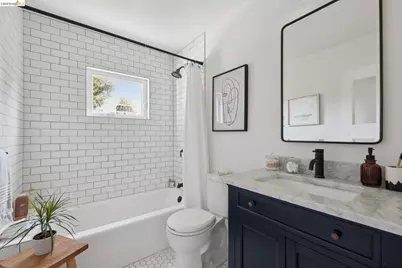 6512 Whitney St, Oakland, CA 94609 - Photo 27