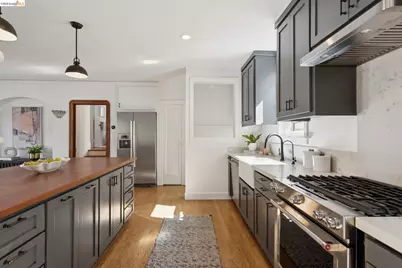 6512 Whitney St, Oakland, CA 94609 - Photo 21