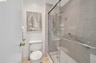 183 Schooner Ct, Richmond, CA 94804 - Photo 15