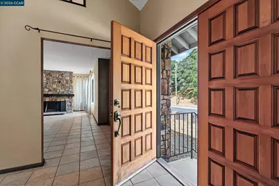 674 Pinon Ave, Pinole, CA 94564 - Photo 3