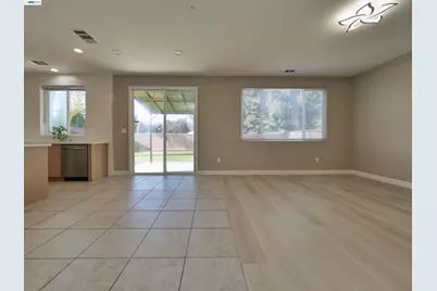 113 Silver Bell Way, Oakley, CA 94561 - Photo 7