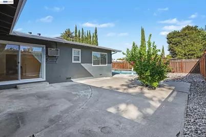 1264 Pine St, Livermore, CA 94551 - Photo 21