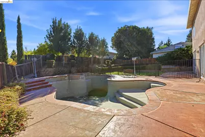 5012 Hawxhurst Ct, Antioch, CA 94531 - Photo 57