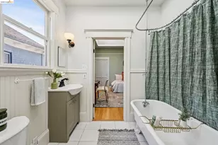 1822 24th St, Oakland, CA 94606 - Photo 21