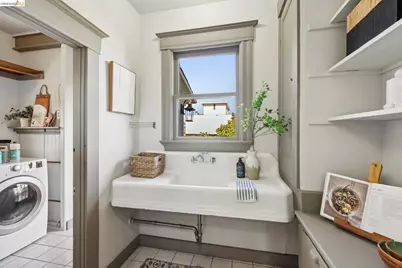 1822 24th St, Oakland, CA 94606 - Photo 25