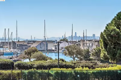 1200 Brickyard Way #101, Richmond, CA 94801 - Photo 9