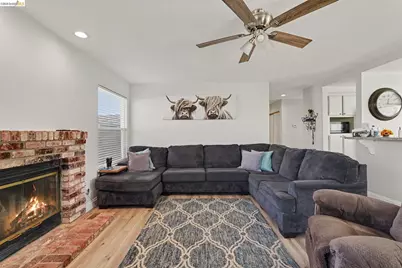 304 Greystone Dr, Antioch, CA 94509 - Photo 25