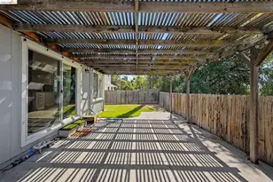 304 Greystone Dr, Antioch, CA 94509 - Photo 43