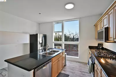 9455 Macarthur Blvd., Oakland, CA 94605 - Photo 9