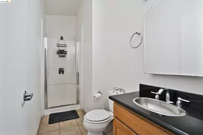9455 Macarthur Blvd., Oakland, CA 94605 - Photo 19