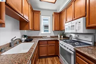 411 Commodore Dr, Richmond, CA 94804 - Photo 7