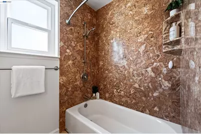 411 Commodore Drive, Richmond, CA 94804 - Photo 17