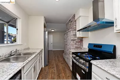 1002 Hillside Ter, Rio Vista, CA 94571 - Photo 13