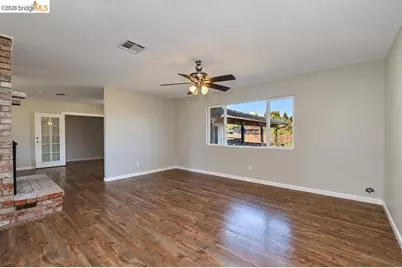 1002 Hillside Ter, Rio Vista, CA 94571 - Photo 5
