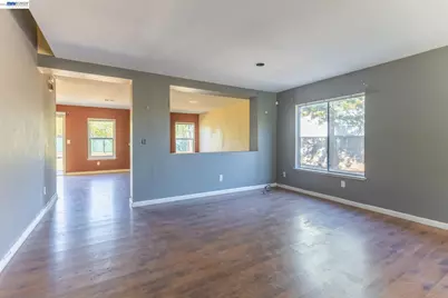 1121 Prewett Ranch Dr, Antioch, CA 94531 - Photo 3