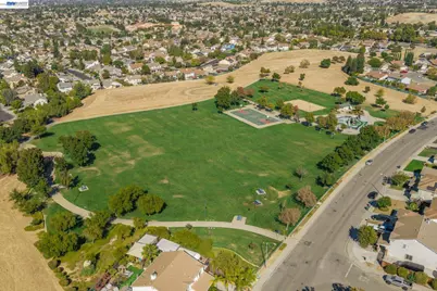 1121 Prewett Ranch Dr, Antioch, CA 94531 - Photo 29