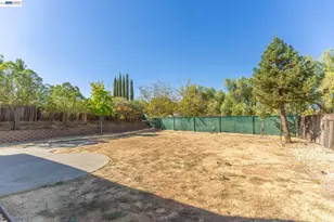 1121 Prewett Ranch Dr, Antioch, CA 94531 - Photo 33