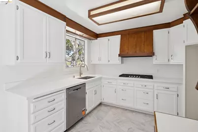 4685 Upland Dr, Richmond, CA 94803 - Photo 13