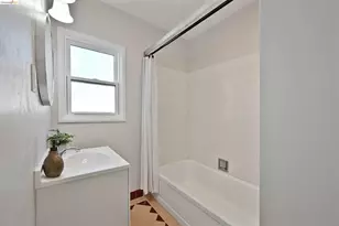 711 30th St, Richmond, CA 94804 - Photo 15