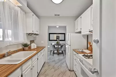711 30th St, Richmond, CA 94804 - Photo 11
