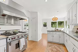 11310 Golf Links Rd, Oakland, CA 94605 - Photo 17