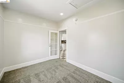 3131 Magnolia St, Oakland, CA 94608 - Photo 5
