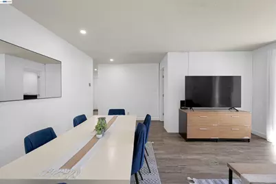 725 Auburn Pl #109, Hayward, CA 94544 - Photo 3