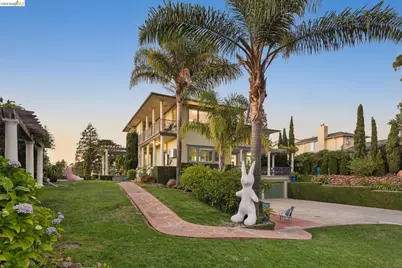 100 Pershing Dr, Oakland, CA 94611 - Photo 43