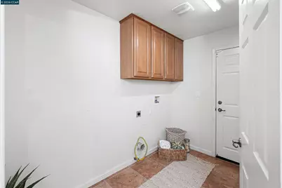 2060 Tsushima, Hercules, CA 94547 - Photo 25
