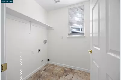 570 Terrano Ct, Fairfield, CA 94534 - Photo 11