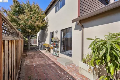 20061 Santa Maria Ave, Castro Valley, CA 94546 - Photo 35