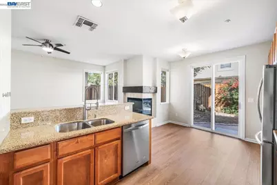 2042 Dahlia Cmn, Livermore, CA 94551 - Photo 17