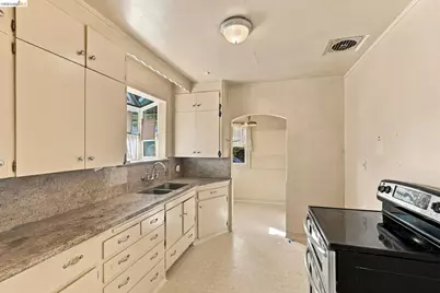 2901 Sheffield Ave, Oakland, CA 94602 - Photo 17