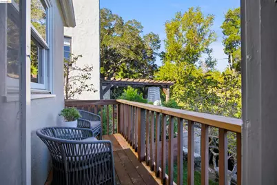 26 Bowles Place, Oakland, CA 94610 - Photo 23