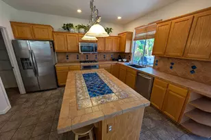 25768 Silver Canyon Ct, Castro Valley, CA 94552 - Photo 11