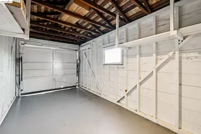 5970 Rincon Dr, Oakland, CA 94611 - Photo 31