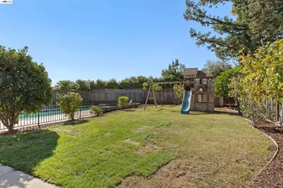 3654 Wyndham Dr, Fremont, CA 94536 - Photo 29