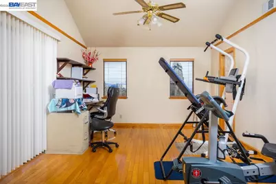 16900 Robey Dr, Castro Valley, CA 94578 - Photo 27